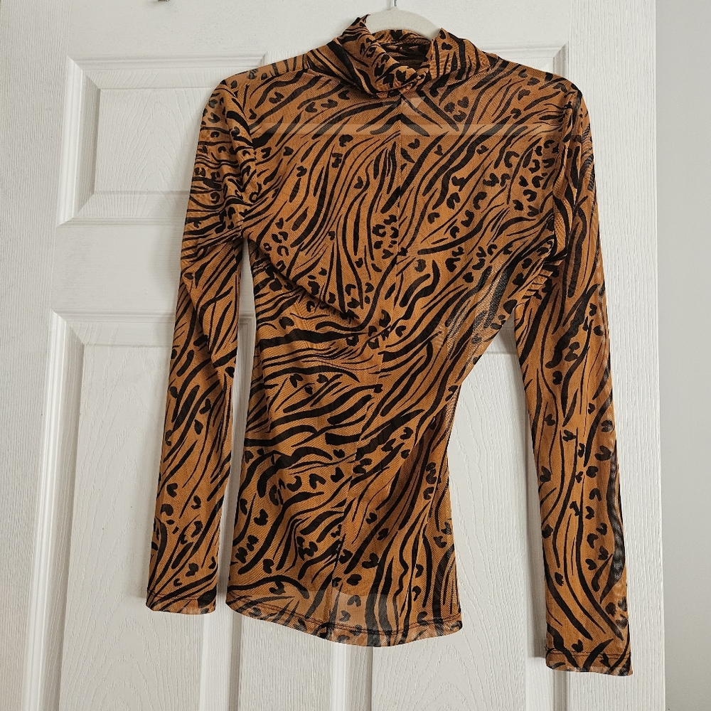 BCBGeneration Brown and Black Fitted Long Sleeve Blouse